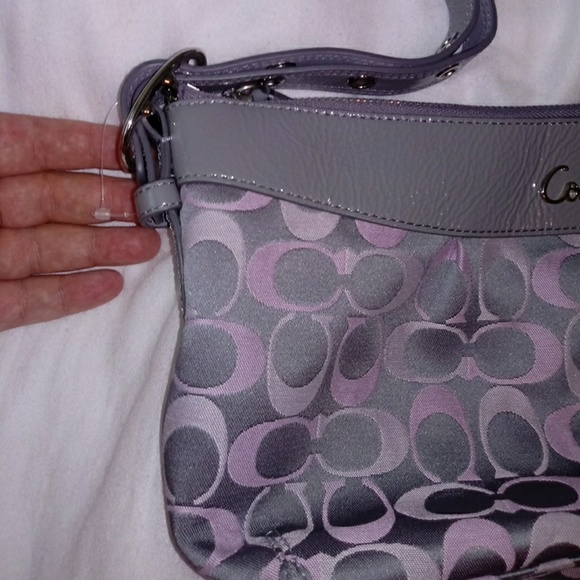 💥SALE💥⭐NWOT RARE COACH ASHLEY PURSE⭐ - Picture 6 of 8